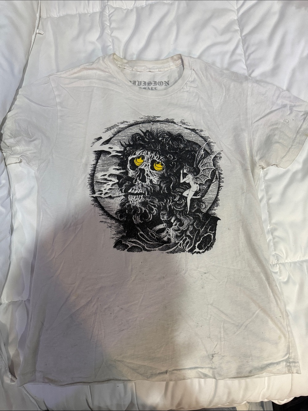 Vintage 80’s White Short-Sleeve Graphic Crewneck T-Shirt with Jesus Skull Art